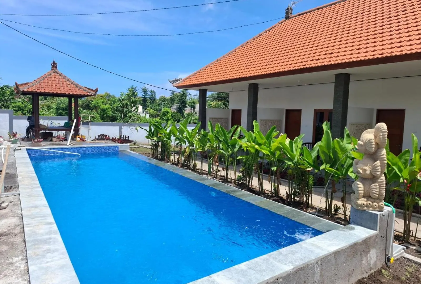 Paranyogan Homestay 2 contacts